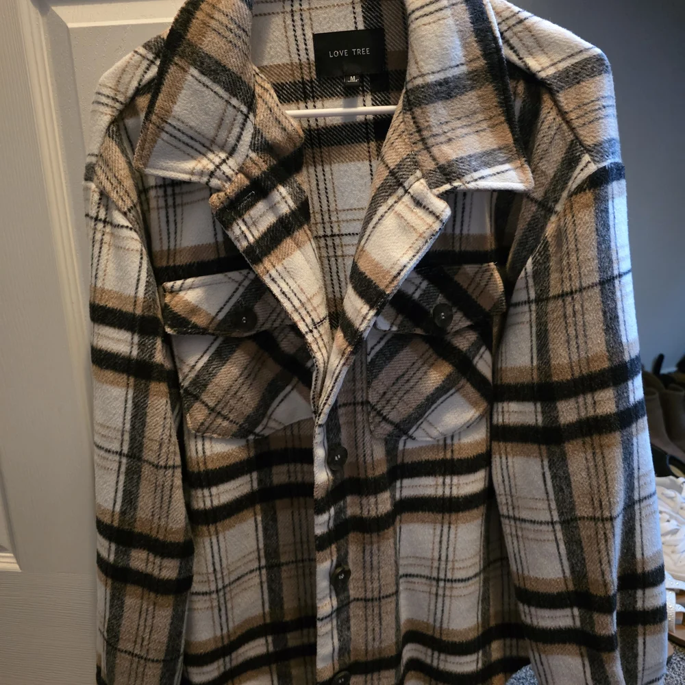 Love Tree Women's Plaid Utility Jacket - Black, Brown, and White - Picture 1 of 1